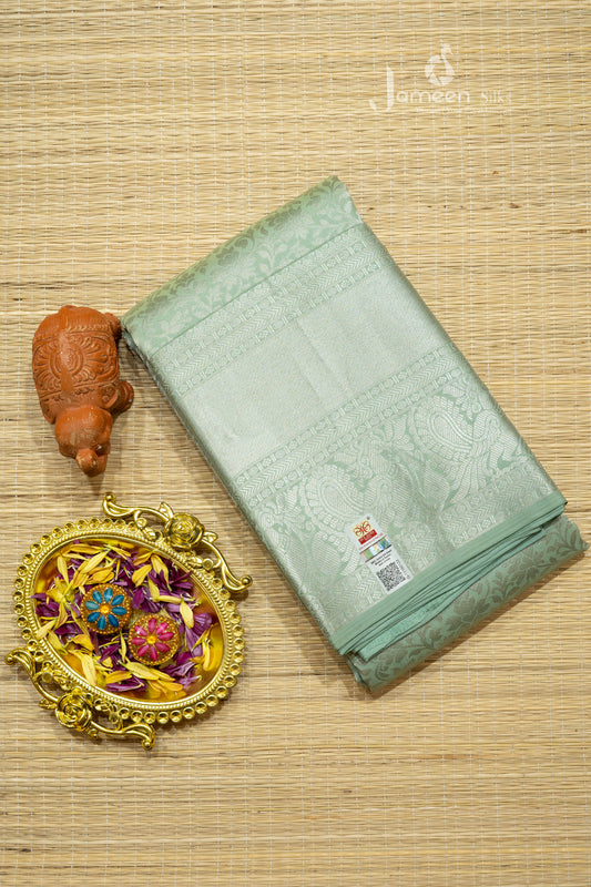 GREEN KANJUVARAM SILK SAREE